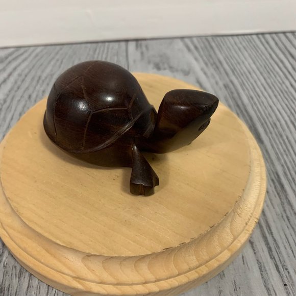 Vintage Kitschy Hand Carved Mini Wood Turtle Figurine - Picture 4 of 7